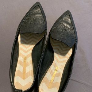 Nicholas Kirkwood Flats. GUC.